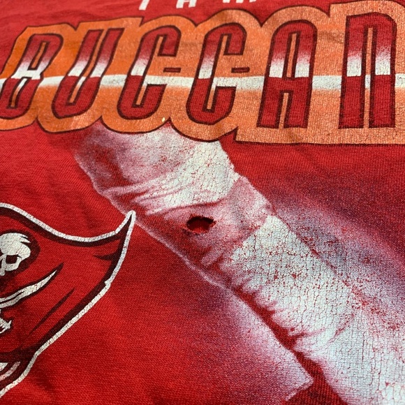 💛 Vintage Tampa Bay Buccaneers NFC Champion T-Shirt Super Bowl XXXVII Distressed - Picture 5 of 10